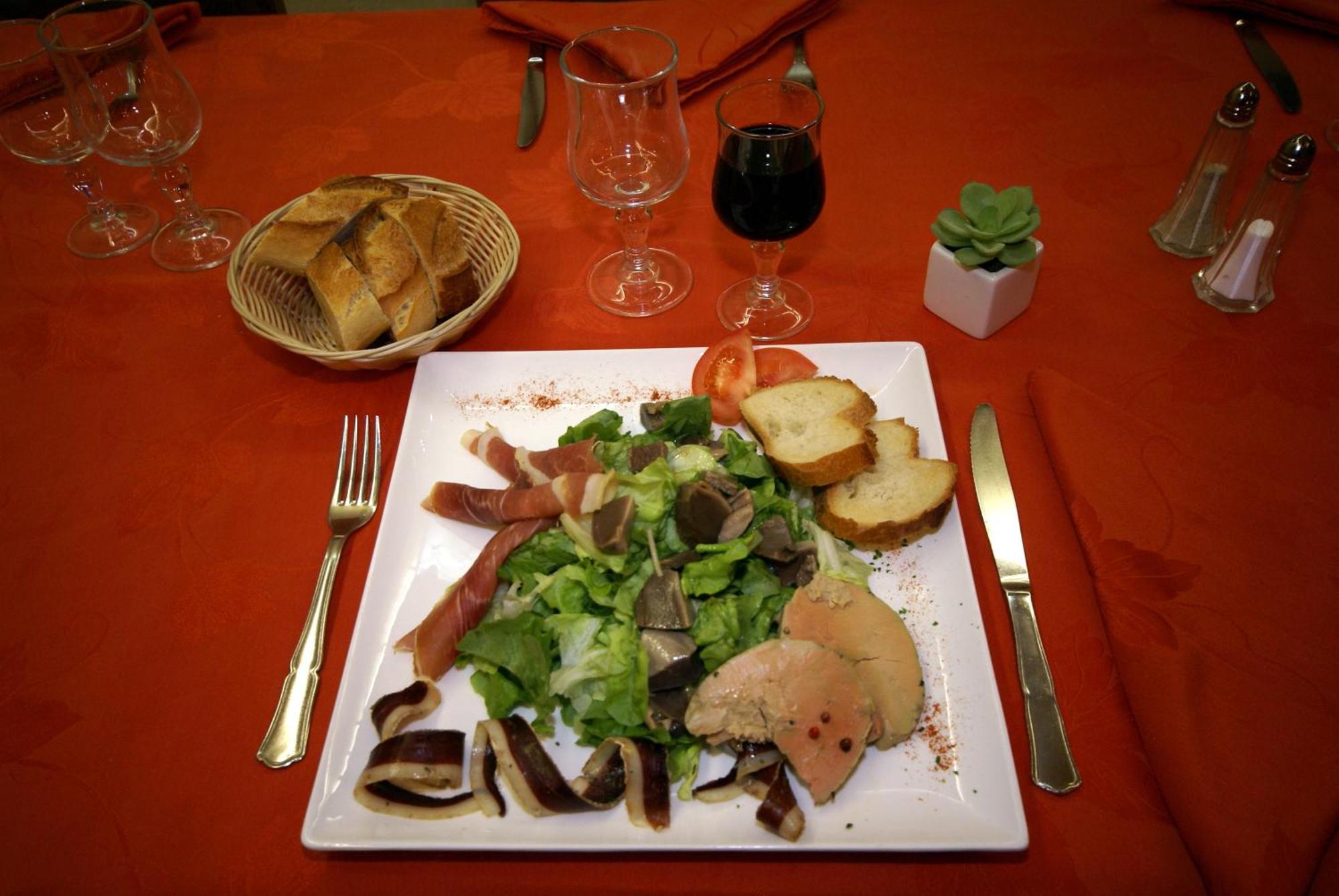 Hotel Restaurant Du Lauragais Logis De France Villefranche-de-Lauragais Exteriér fotografie
